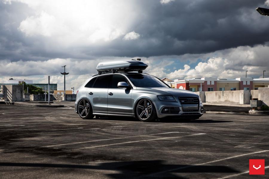  Audi SQ5 3.0 TFSI on Vossen Wheels (HF-1) 2018 года  (фото 1 из 17)